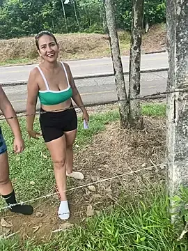 Stripchat Adult Webcam of Moom_evil1177