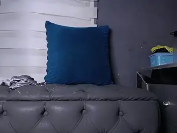 Stripchat Sex Cam of dirty_27cms