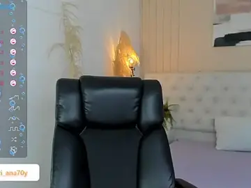 Stripchat Adult Video Chat of LOISE-XX