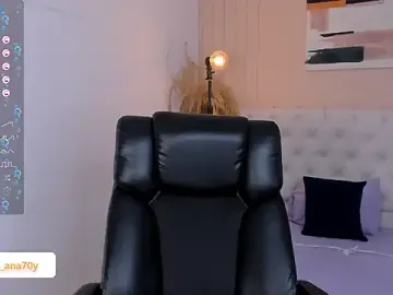Stripchat Watch Live Sex Cams of LOISE-XX