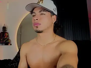 Stripchat Free Porn Cam of Ken-boy_