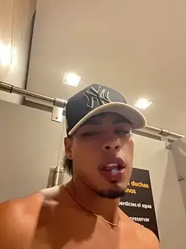Stripchat Free Live Porn of Ken-boy_