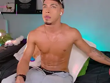 Stripchat Live Porn of Ken-boy_