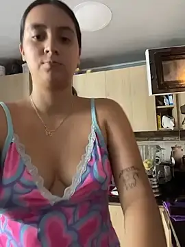 Stripchat Live Sex Cam of karla_nill