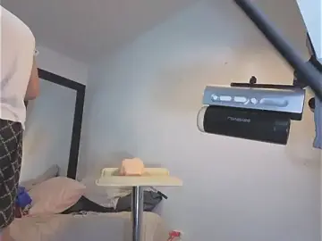 Stripchat Live Sex Cam of RyanMira