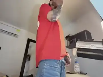 Stripchat Live Sex of RyanMira