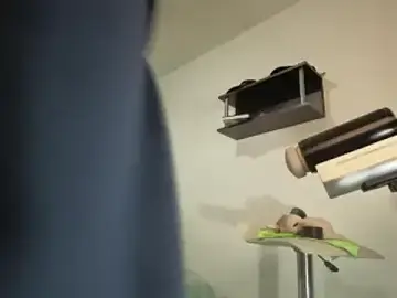 Stripchat Sex Cam of RyanMira