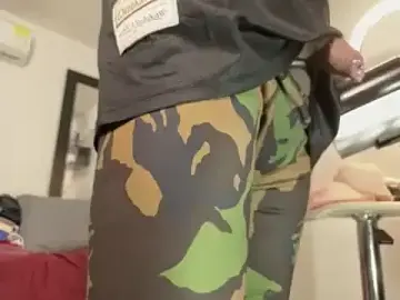 Stripchat Adult Video Chat of RyanMira