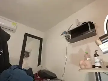 Stripchat Live Porn of RyanMira