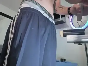 Stripchat Free Live Porn of RyanMira