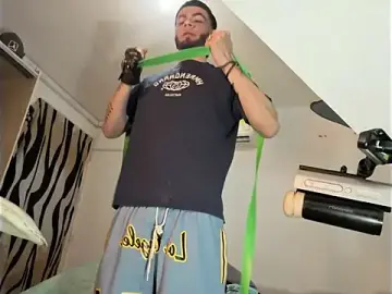 Stripchat Live Porn of RyanMira