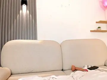 Stripchat Live Sex Cam of jazmin_anbar