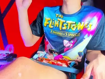 Stripchat Live Sex Cam of LilOwen_