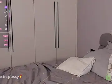 Stripchat Sex Cam of SourSweetCherry