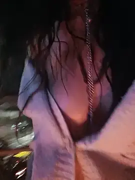 Stripchat Live Sex Cam of k_lebannon