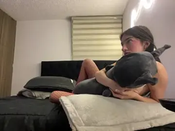 Stripchat Free Porn Cam of DesireLuxe