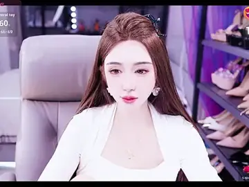 Stripchat Sex Cam of Liora-