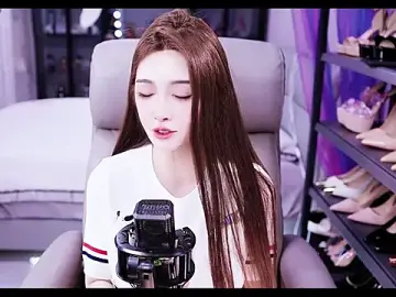 Stripchat Adult Webcam of Liora-