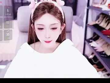 Stripchat Watch Live Sex Cams of Liora-