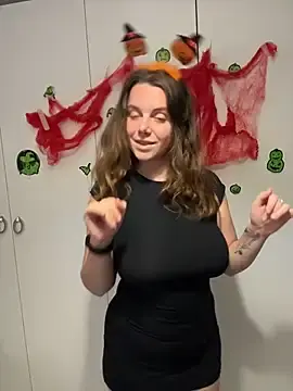 Stripchat Live Sex of TenderLaGlamor