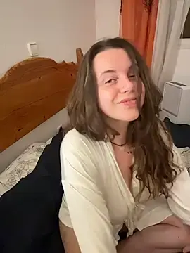 Stripchat Sex Cam of TenderLaGlamor