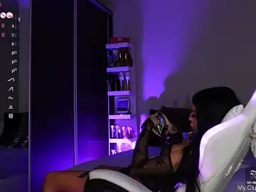 Stripchat Sex Cam of Angela_Myst