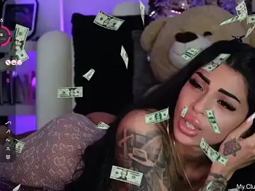 Stripchat Sex Cam of Angela_Myst