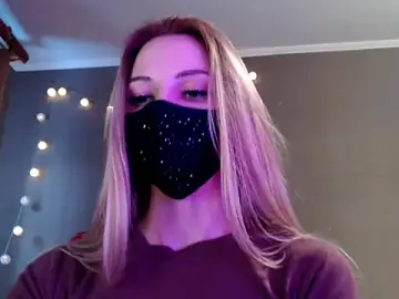 Stripchat Live Sex Cam of Iris_lave