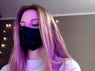 Stripchat Live Sex Cam of Iris_lave