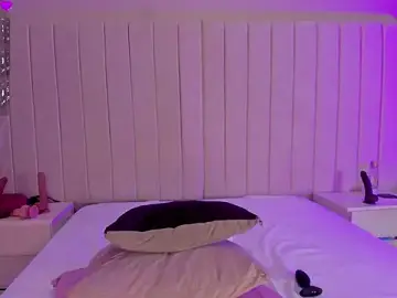 Stripchat Live Porn of Littleolivia_