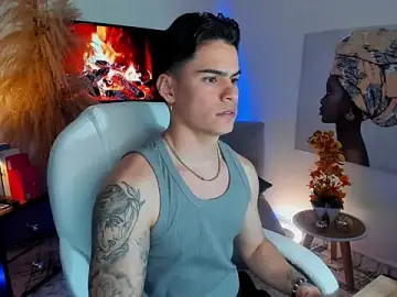 Stripchat Free Porn Cam of Matias_Murrier