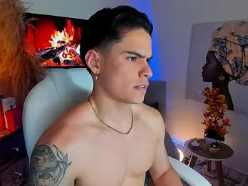 Stripchat Sex Cam of Matias_Murrier