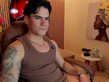 Stripchat Free Porn Cam of Matias_Murrier