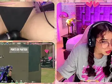 Stripchat Live Sex of RossieGamer