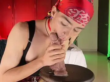 Stripchat Live Sex Cam of ArchieCollins