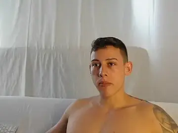 Stripchat Free Porn Cam of Muscle_King_Cum