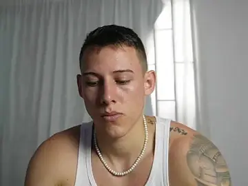 Stripchat Free Porn Cam of Muscle_King_Cum