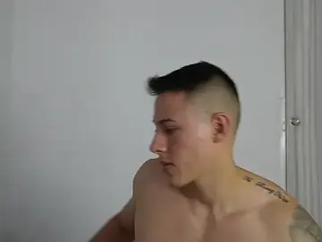 Stripchat Live Sex Cam of Muscle_King_Cum