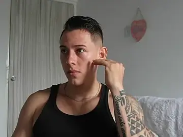 Stripchat Live Porn of Muscle_King_Cum