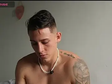 Stripchat Watch Live Sex Cams of Muscle_King_Cum