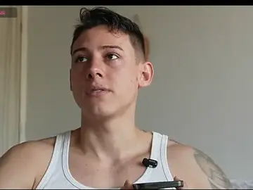 Stripchat Live Porn of Muscle_King_Cum