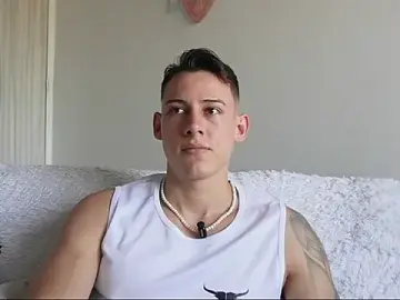 Stripchat Free Porn Cam of Muscle_King_Cum