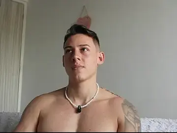Stripchat Free Porn Cam of Muscle_King_Cum
