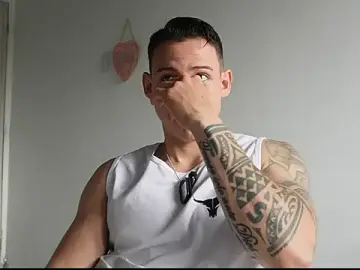Stripchat Free Porn Cam of Muscle_King_Cum
