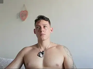 Stripchat Live Porn of Muscle_King_Cum