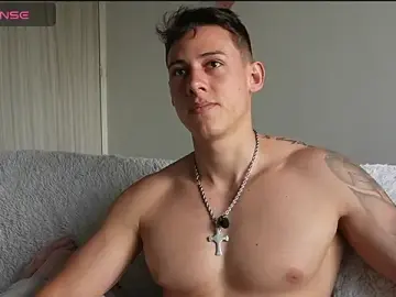 Stripchat Free Live Porn of Muscle_King_Cum