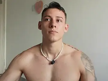 Stripchat Free Porn Cam of Muscle_King_Cum