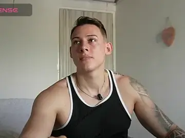 Stripchat Live Porn of Muscle_King_Cum