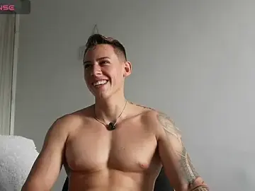 Stripchat Free Porn Cam of Muscle_King_Cum