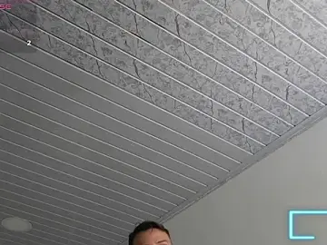 Stripchat Sex Cam of Muscle_King_Cum